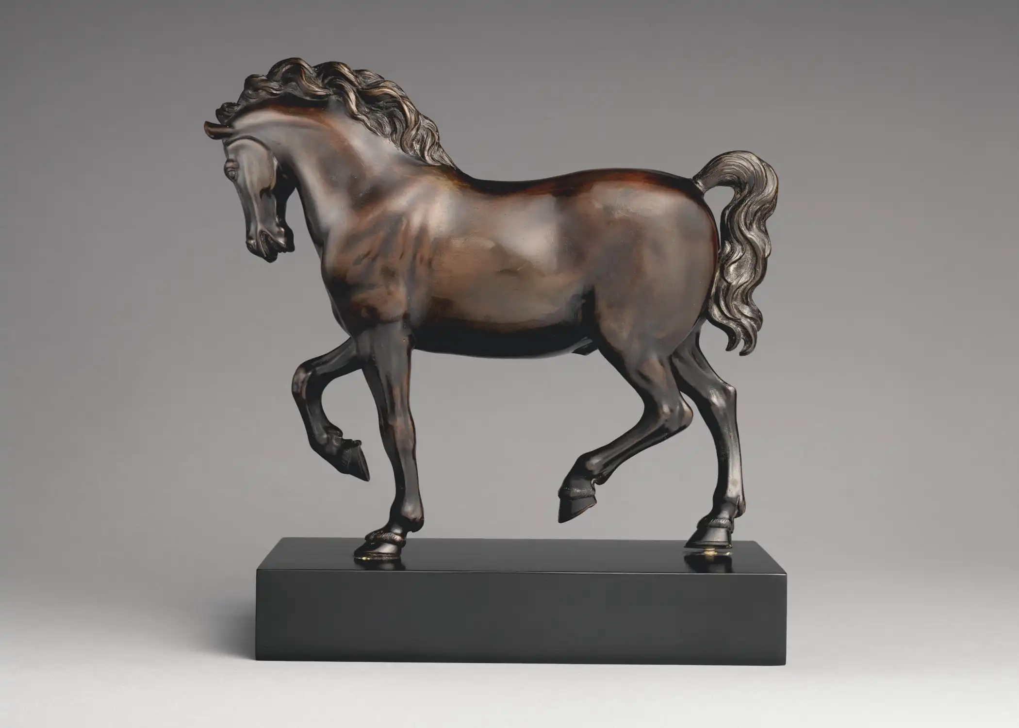 Model of a horse facing left